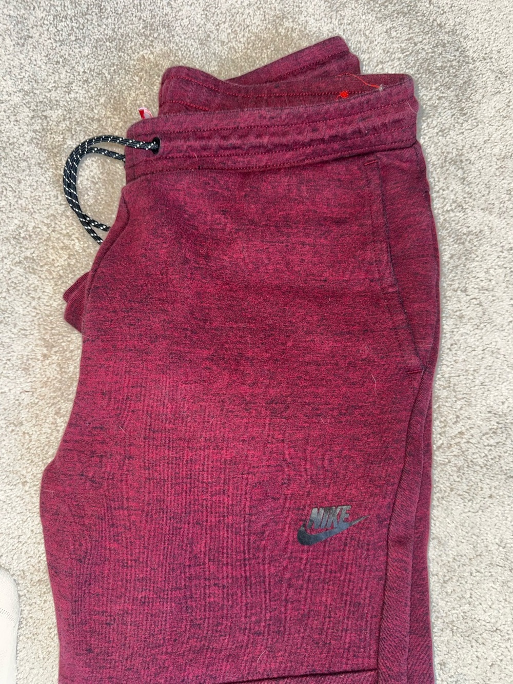 Nike Tech Fleece Joggers | Men’s Large Burgundy Sweatpants